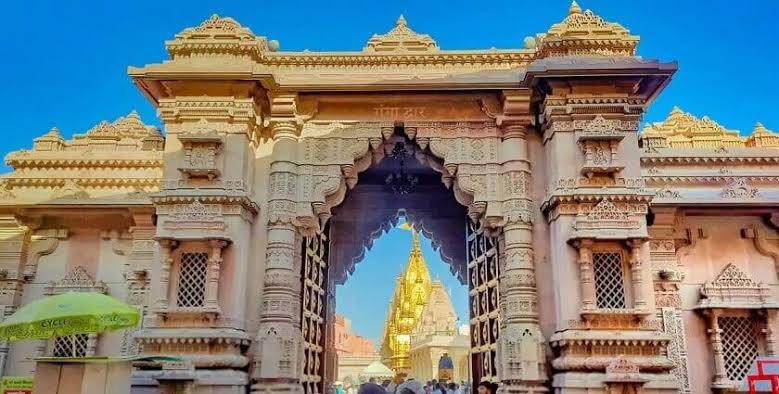 Shri Kashi Vishwanath Temple – Varanasi